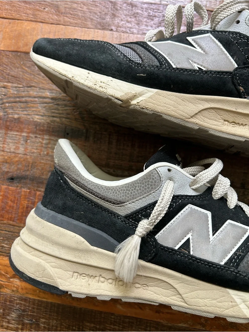 New Balance 997R Black Shadow Grey. U997RHC.